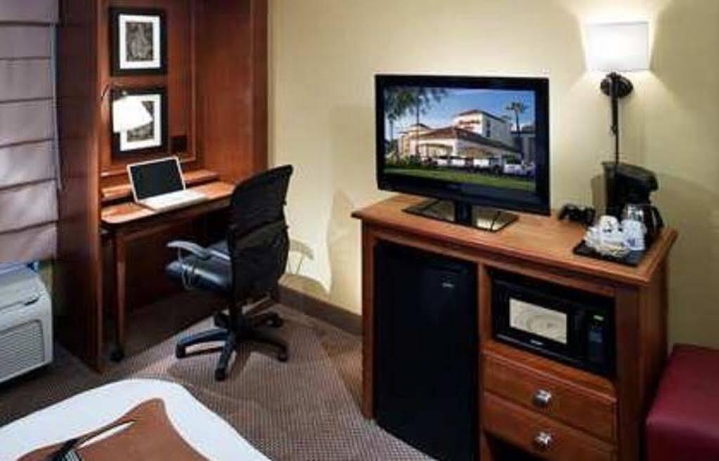 Hampton Inn Los Angeles Santa Clarita Esterno foto